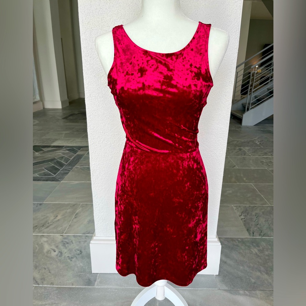 h&m red velvet stretchy shift dress